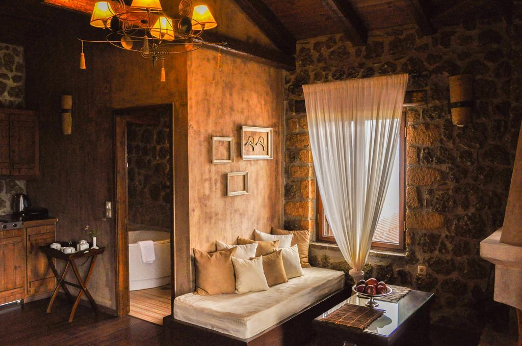 Nymfes Guesthouse Synikia Mesi Trikalon Habitación foto