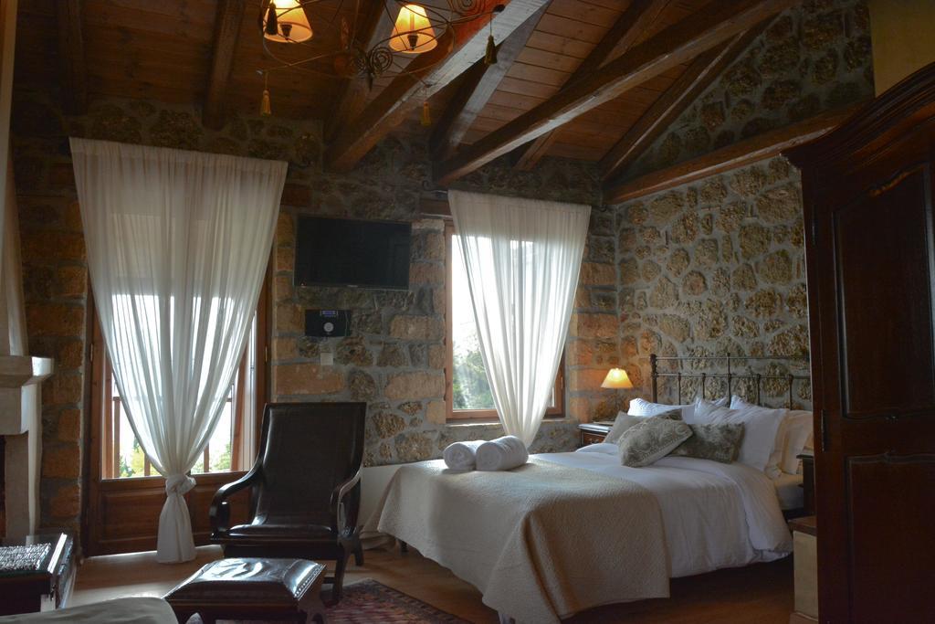 Nymfes Guesthouse Synikia Mesi Trikalon Habitación foto