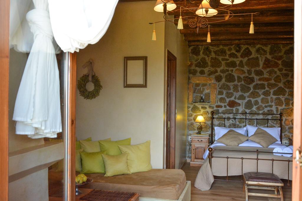 Nymfes Guesthouse Synikia Mesi Trikalon Habitación foto