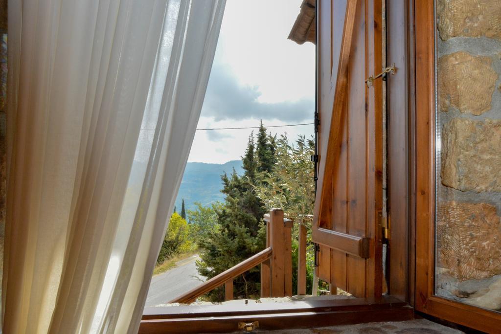 Nymfes Guesthouse Synikia Mesi Trikalon Exterior foto