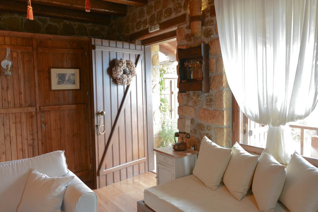 Nymfes Guesthouse Synikia Mesi Trikalon Exterior foto