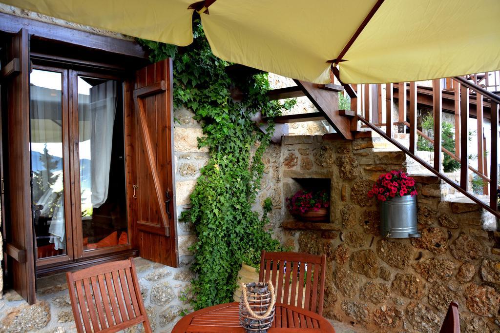 Nymfes Guesthouse Synikia Mesi Trikalon Exterior foto